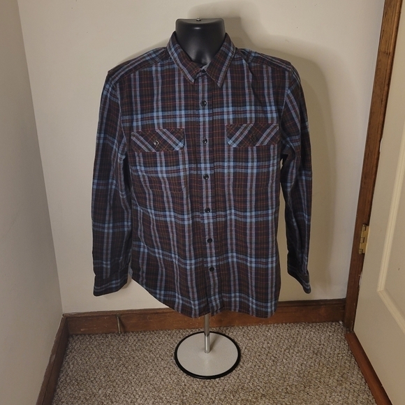 Levi's Men's Slim Striped Casual Button Down - Size (M) - Excellent Condition - Picture 1 of 12